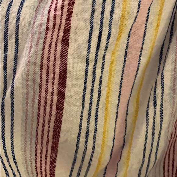 Off the shoulder, linen top - Picture 2 of 2